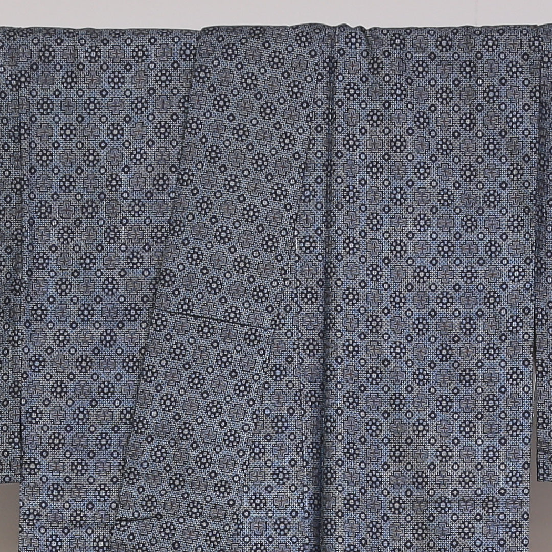 紬 袷 身丈154cm 裄丈62cm 正絹 Aランク Sサイズ 広衿 カジュアル 幾何学柄 グレー系 1216-03172