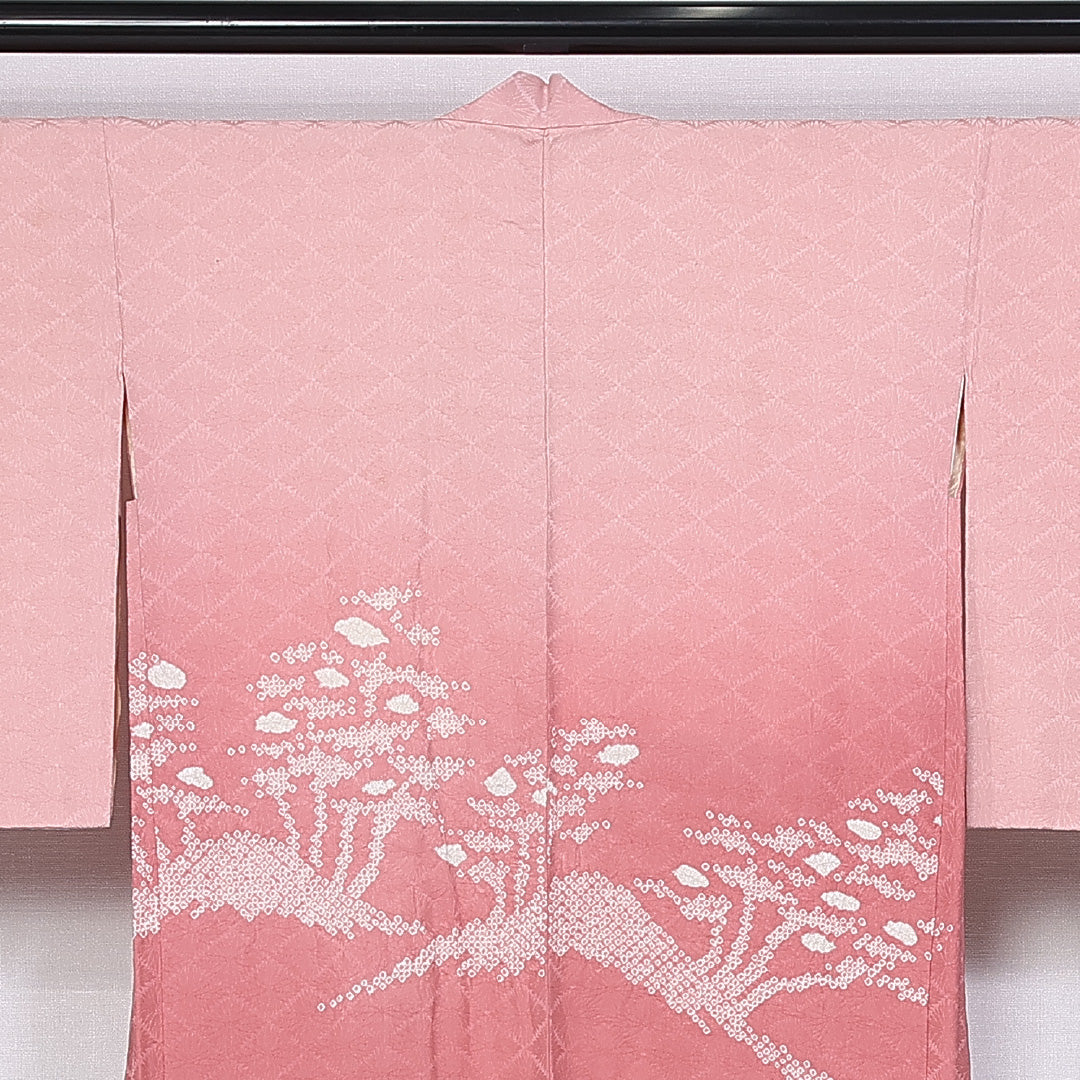 絵羽羽織 袷 身丈79cm 裄丈64cm 正絹 Bランク 紋意匠 (菊) インフォーマル Mサイズ ぼかし染 紐あり 山 ピンク系 HP 1234-10613