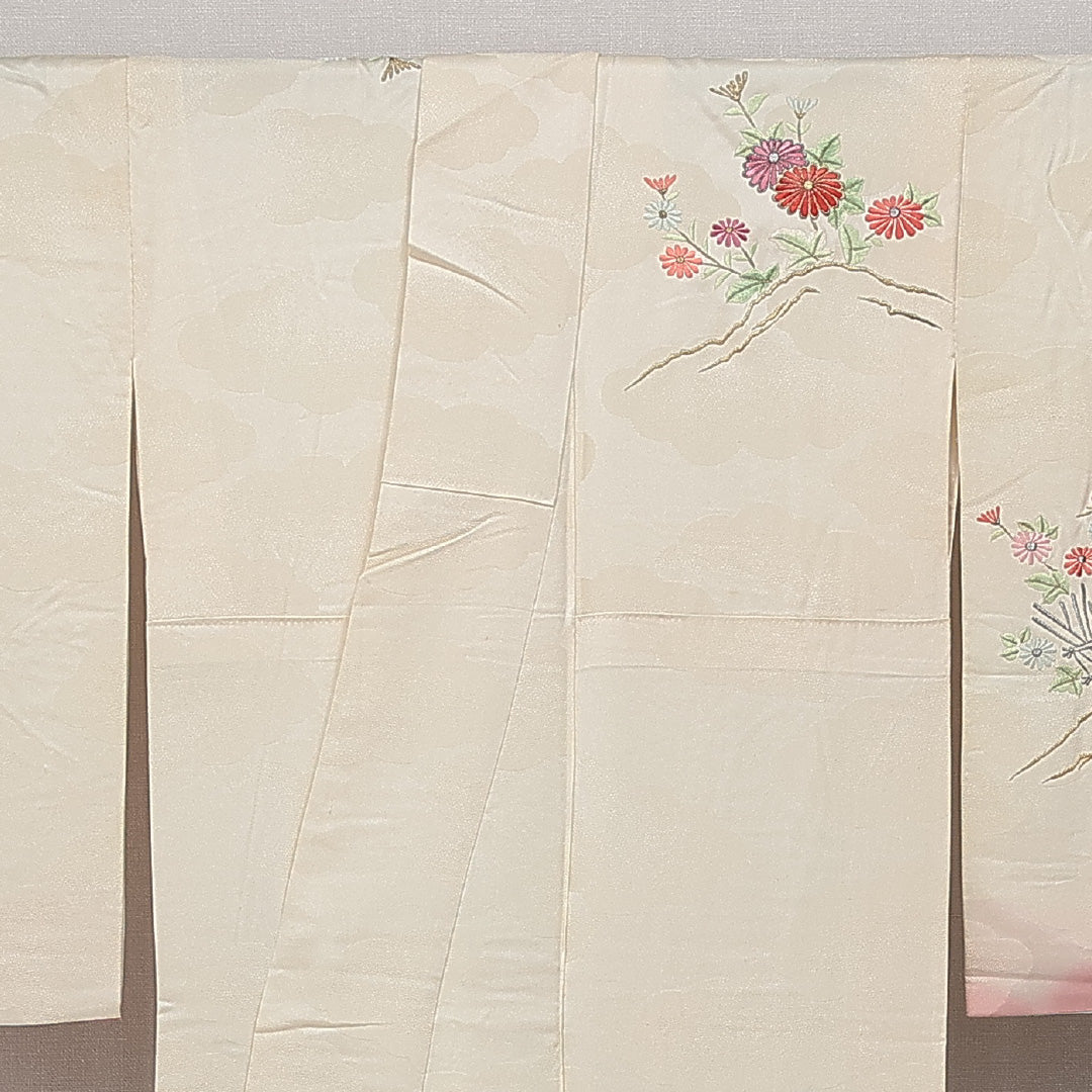 訪問着 袷 身丈161cm 裄丈63cm 正絹 Cランク セミフォーマル 広衿 Lサイズ 金駒刺繍 牡丹 松 クリーム系 LP 1217-14580