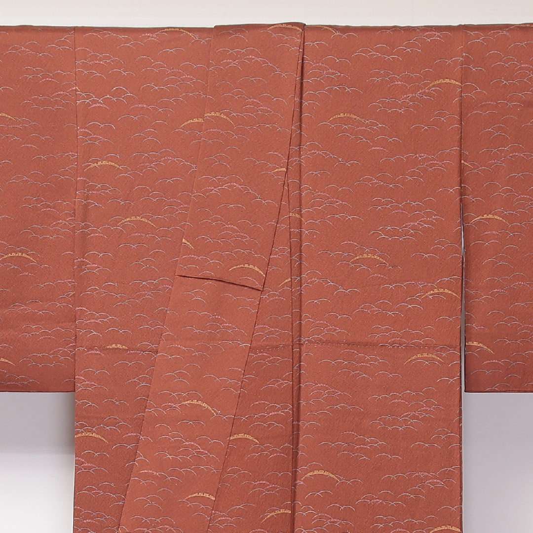 訪問着 袷 身丈155cm 裄丈62cm 正絹 Sランク セミフォーマル 広衿 Mサイズ ふくれ織 金彩 芝草 花柄 朱系 RP 1217-04604