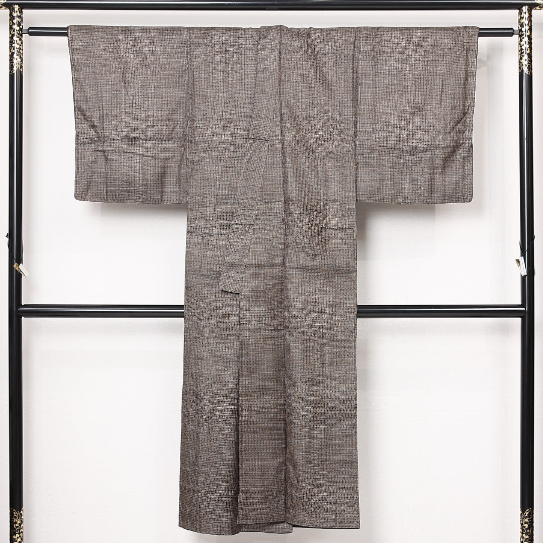 男着物 (飯田紬) 袷 身丈138cm 裄丈64cm 正絹 Cランク インフォーマル 棒衿 Sサイズ 格子絣 茶系 LP 1224-13102