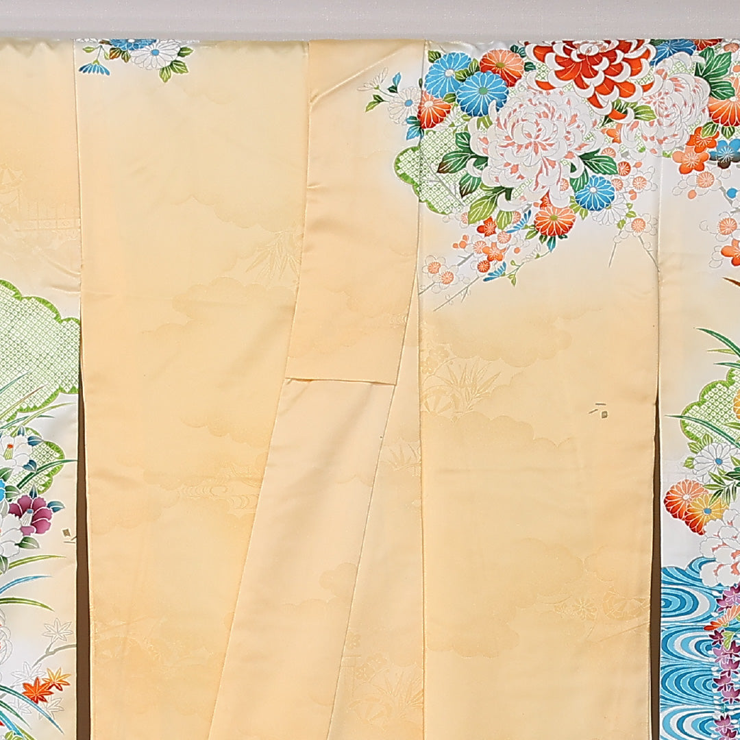 振袖 身丈167cm 裄丈64cm Cランク ポリエステル 洗える着物 袷 広衿 XL 金駒刺繍 雲取り 牡丹 フォーマル 古典的 華やか 黄系 1213-F0497