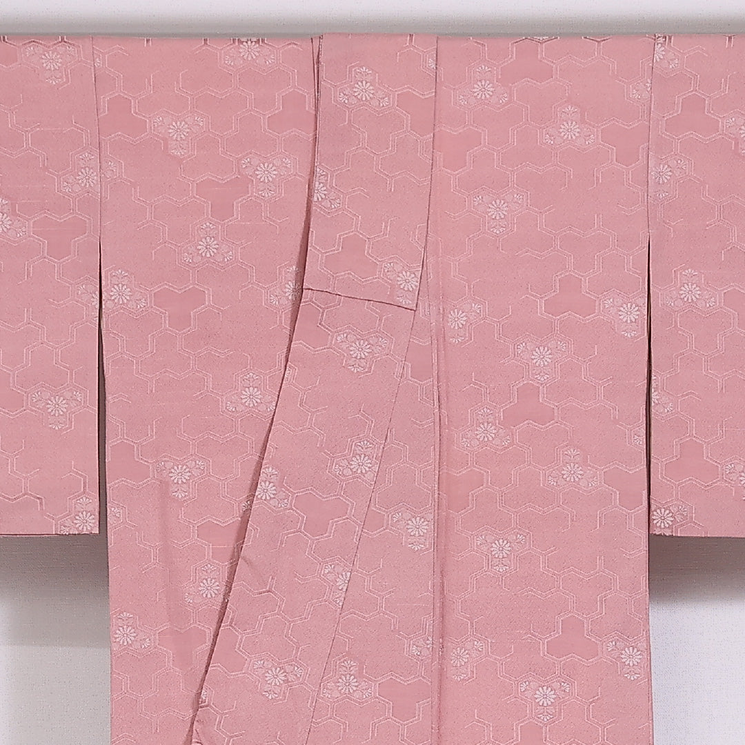 小紋 袷 身丈143cm 裄61cm 正絹 毘沙門亀甲 菊 ピンク系 Sランク 1215-02481