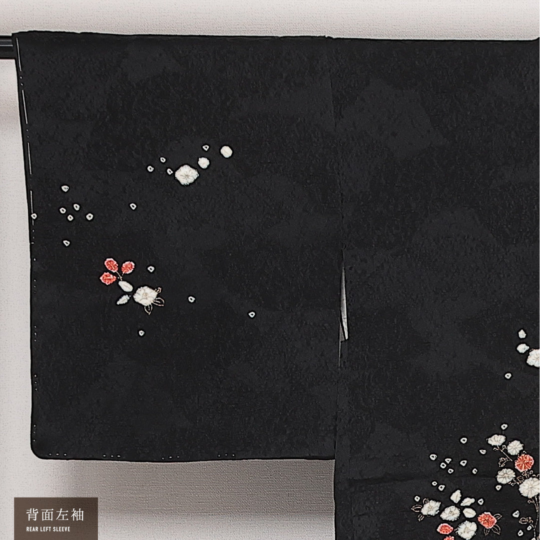 未使用品 絵羽羽織 袷 身丈77cm 裄丈62cm 正絹 Nランク インフォーマル Sサイズ 金彩 しつけ糸 花柄 黒系 RP 1234-13783