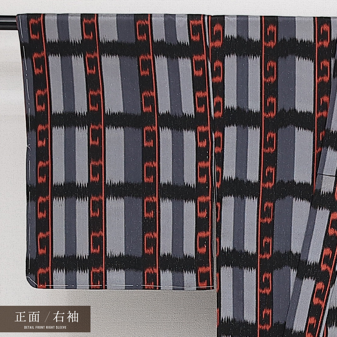 お召 袷 身丈150cm 裄丈62cm 正絹 Aランク インフォーマル バチ衿 Sサイズ 漆糸 格子 グレー系 RP 1222-14438