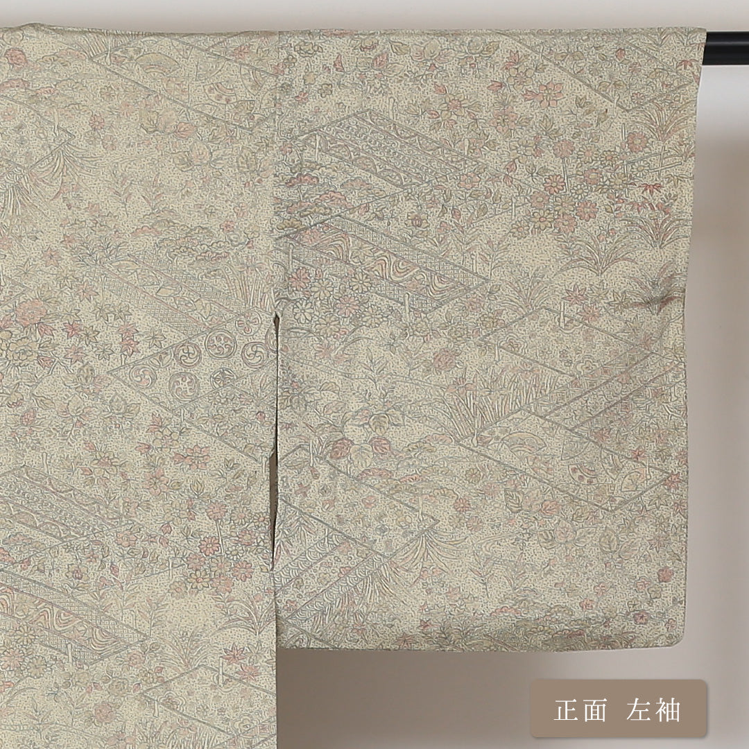 小紋 単衣 身丈145cm 裄丈62cm 正絹 Aランク インフォーマル バチ衿 XSサイズ 古典柄 ベージュ系 RP 1221-01519