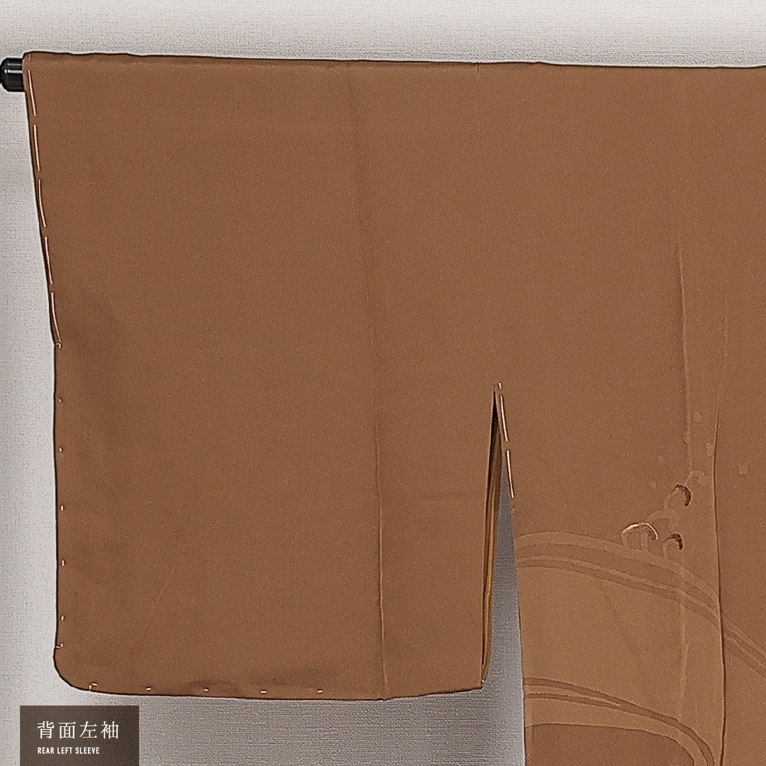 未使用品 道行コート 袷 身丈90cm 裄丈65cm 正絹 Nランク インフォーマル Mサイズ 織り出し 絵羽 ポケットあり しつけ糸 波頭 茶系 RP 1237-13829