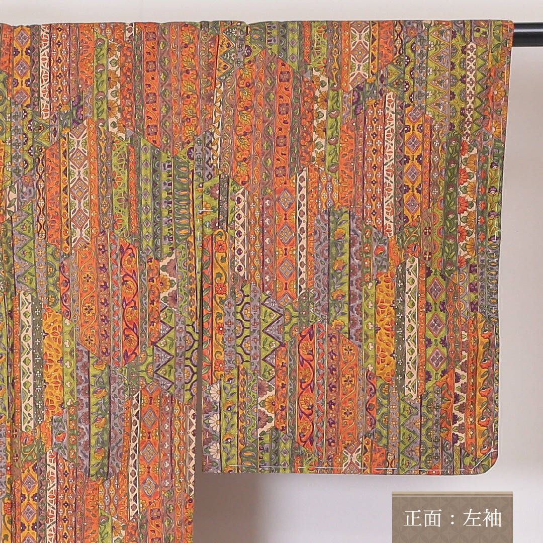 小紋 袷 身丈155cm 裄丈62cm 正絹 Aランク インフォーマル 広衿 Mサイズ 更紗 証紙 花柄 植物柄 朱系 RP 1221-02010