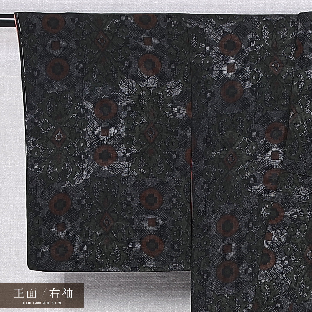 アンティーク 紬 袷 身丈149cm 裄丈63cm 正絹 Aランク バチ衿 XSサイズ 花柄 植物柄 黒系 RP 1223-11243
