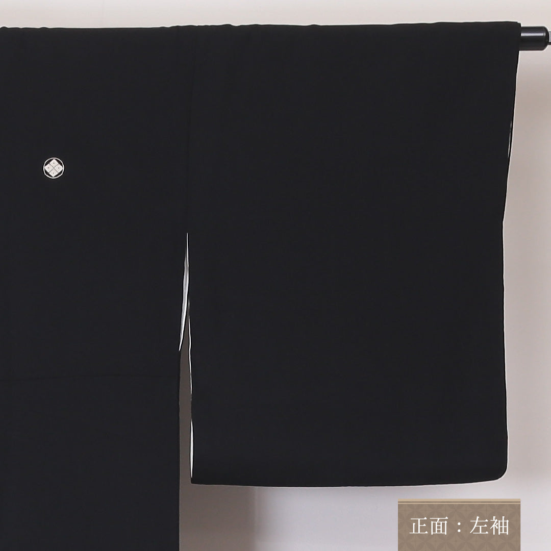 黒留袖 袷 身丈164cm 裄67cm 正絹 五つ紋 比翼仕立て 丸に四ツ目菱 檜扇 道長取り 菊 黒系 Aランク 1211-00109