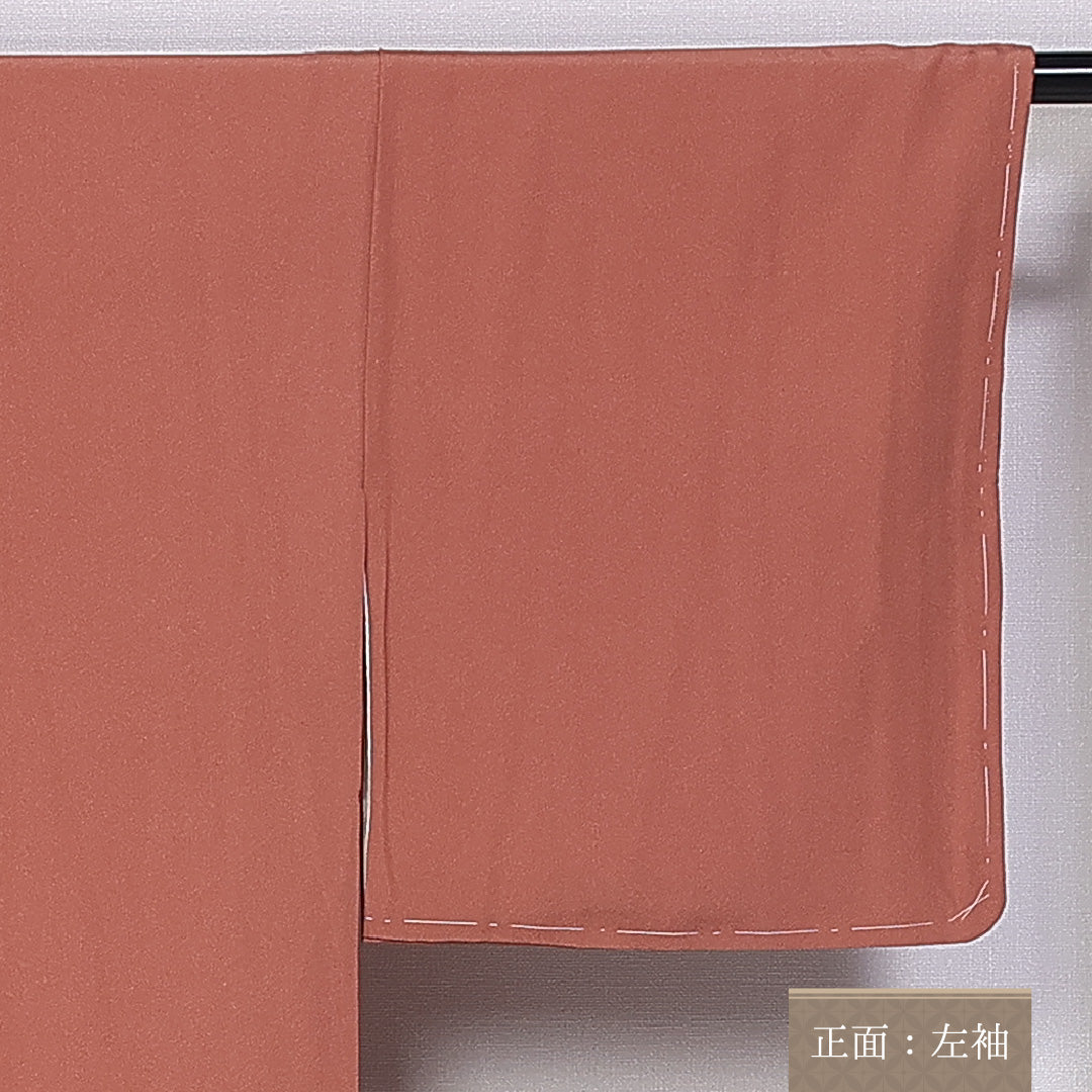 色無地 袷 身丈152cm 裄丈62cm 正絹 Sランク 一つ紋 (揚羽蝶) セミフォーマル 広衿 Sサイズ 無地 朱系 RP 1219-10353
