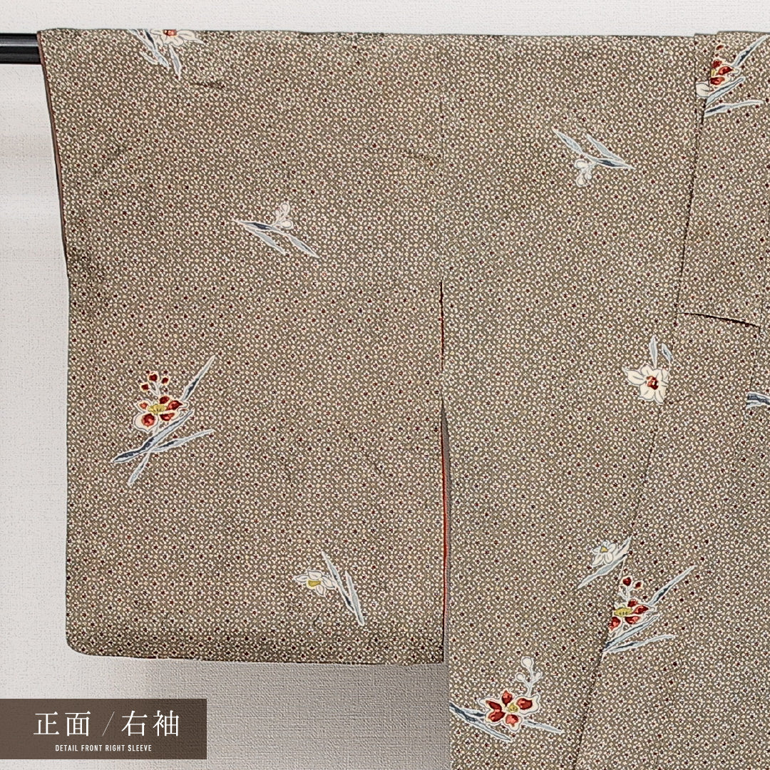 アンティーク 小紋 (錦紗) 袷 身丈144cm 裄丈61cm 正絹 Aランク 紋意匠 (花柄) バチ衿 XSサイズ 金彩 花柄 茶系 RP 1221-14615