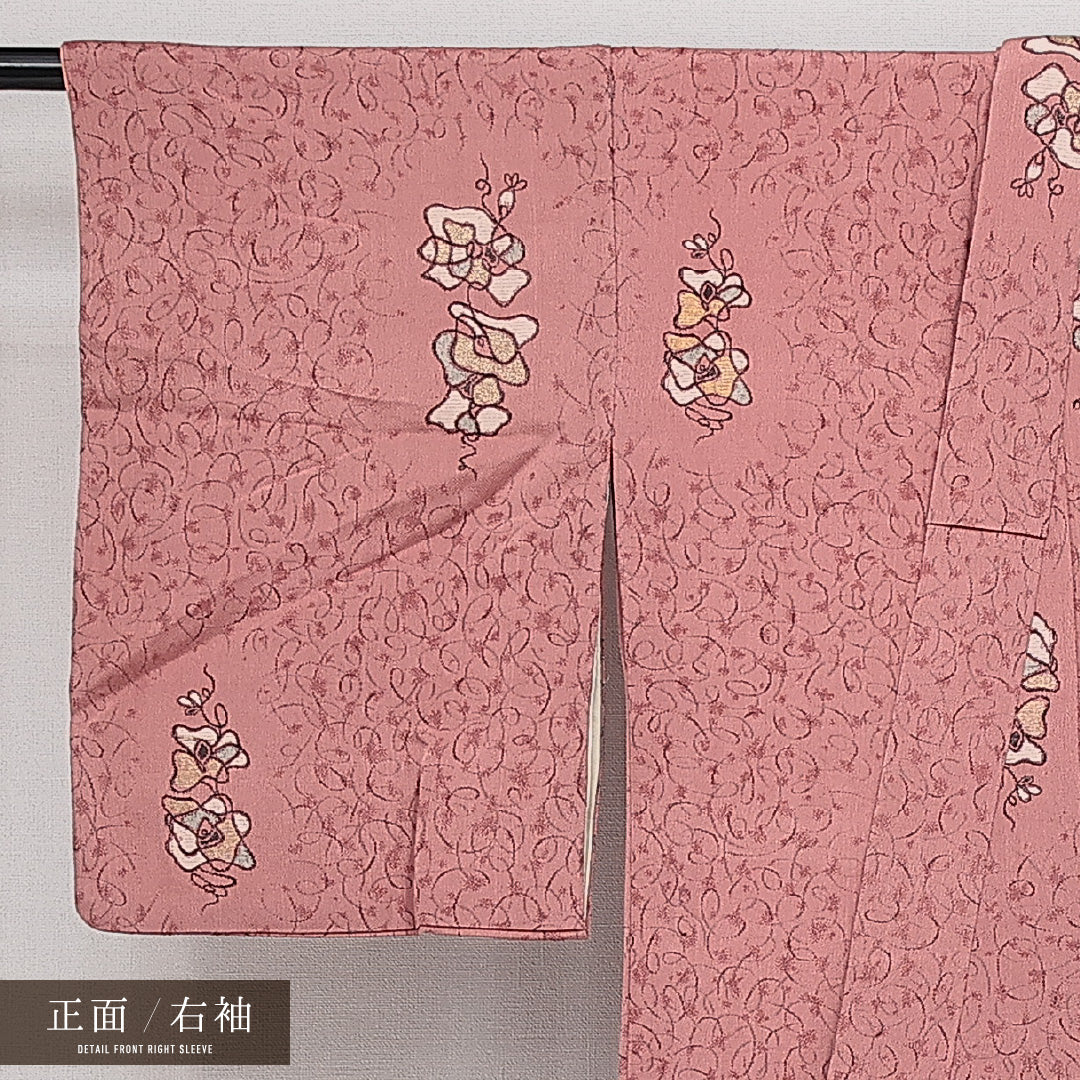 お召 袷 身丈157cm 裄丈60cm 正絹 Sランク インフォーマル バチ衿 Mサイズ 唐草 花柄 ピンク系 RP 1222-14296