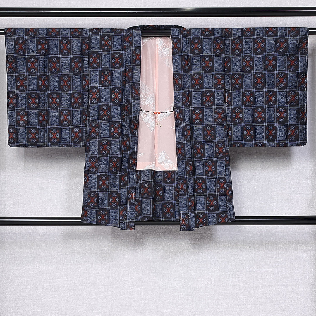 羽織 (大島紬) 袷 身丈79cm 裄丈65cm 正絹 Aランク インフォーマル Mサイズ 紐あり 井絣 青系 RP 1232-10780