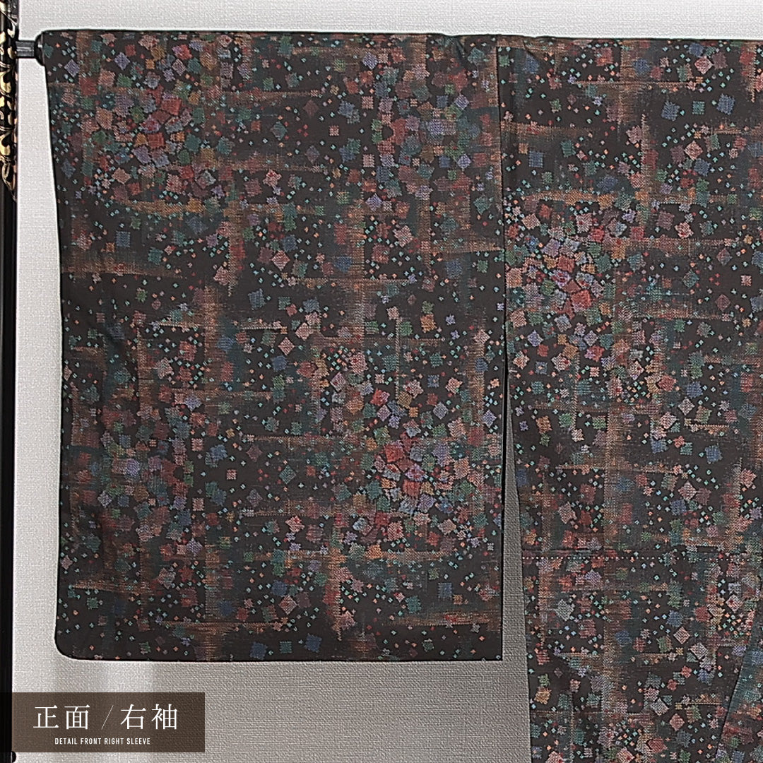 大島紬 袷 身丈167cm 裄丈67cm 正絹 Sランク インフォーマル 広衿 XLサイズ 経緯絣 抽象柄 黒系 M4 1223-14899