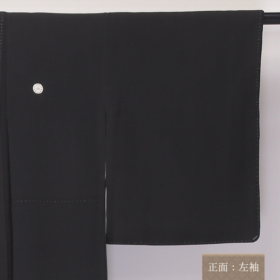 黒留袖 袷 身丈161cm 裄62cm 正絹 五つ紋 金駒刺繡 比翼仕立て 丸に剣片喰 向かい鳥 道長取り 金彩 黒系 Cランク 1211-00138