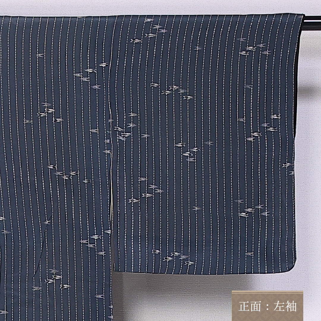 アンティーク 小紋 袷 身丈142cm 裄丈61cm 正絹 Bランク バチ衿 XSサイズ 矢絣 水色系 GP 1221-11007