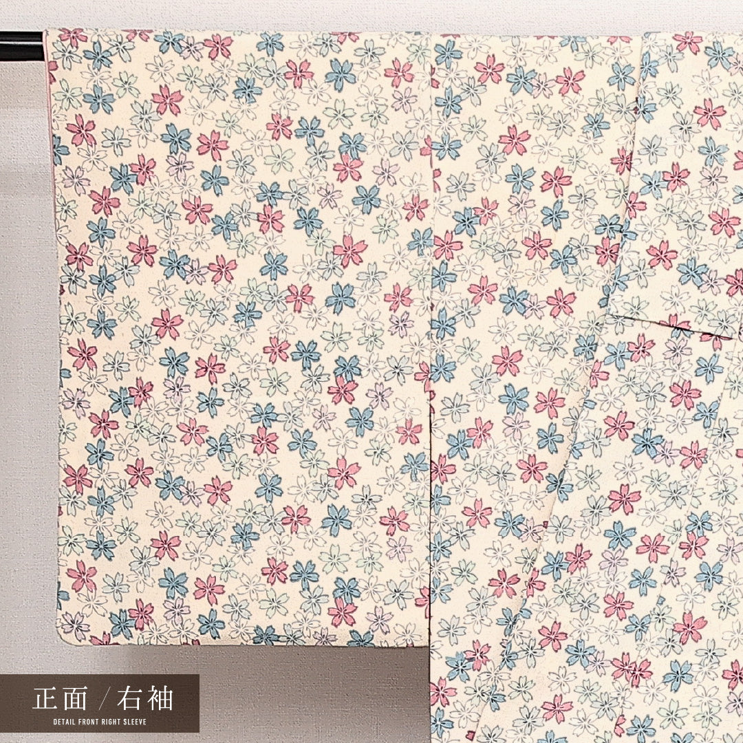 小紋 袷 身丈149cm 裄丈62cm 正絹 Aランク インフォーマル 広衿 XSサイズ 桜 クリーム系 RP 1221-14086