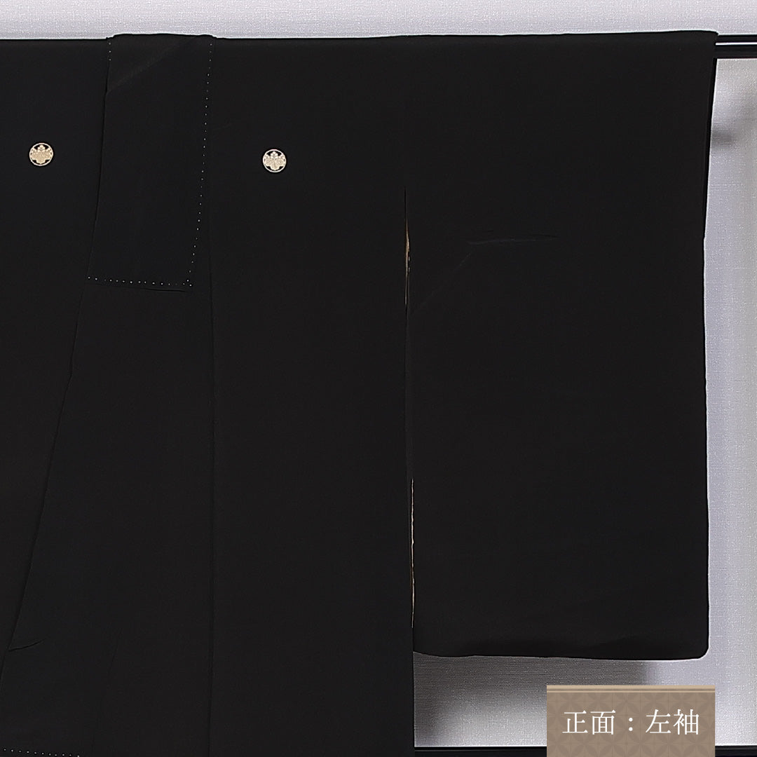 アンティーク 黒留袖 身丈157cm 裄丈62.5cm 袷 五つ紋 五三桐 正絹 Aランク 広衿 菊 牡丹 青海波 梅 1211-F0375