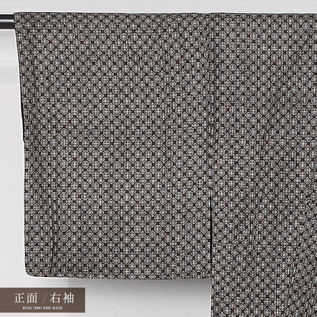 アンティーク 洗える着物 木綿の久留米絣の着物 袷 身丈154cm 裄丈63cm 木綿 Bランク バチ衿 Sサイズ 井桁絣 茶系 M4 1223-12488