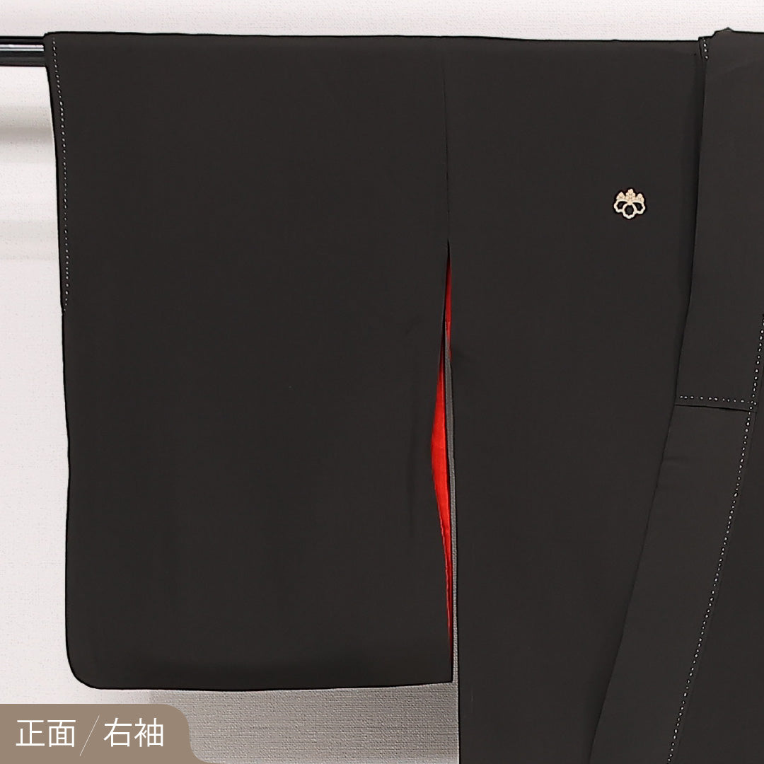 アンティーク 黒留袖 三つ紋 五三桐 身丈151cm 裄丈63.5cm Dランク 正絹 袷 バチ衿 S 金駒刺繍 吉祥文様 扇 レトロ 華やか 黒系 1211-F0575