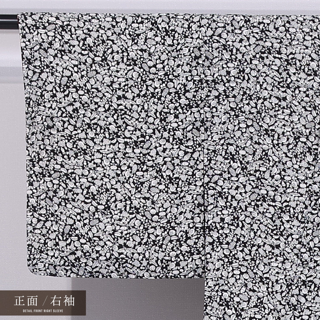 小紋 袷 身丈149cm 裄丈60cm 正絹 Aランク インフォーマル バチ衿 XSサイズ 野菜 黒系 RP 1221-11829