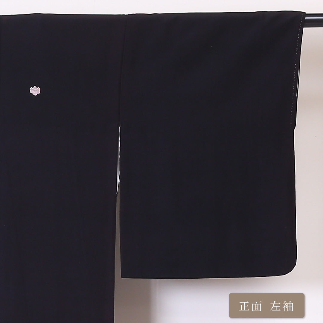 黒留袖 袷 身丈164cm 裄64cm Bランク 五つ紋 正絹 広衿 比翼仕立て 源氏車 吉祥文様 金駒刺繡 五三桐 黒系 1211-00103