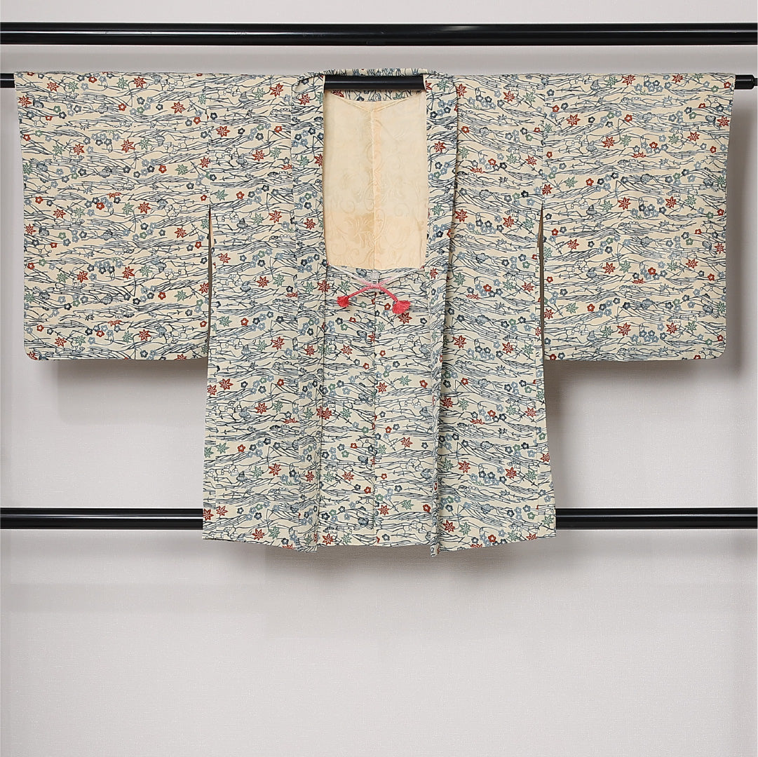 羽織 袷 身丈83cm 裄丈63cm 正絹 Aランク カジュアル Sサイズ 紐あり 梅 紅葉 クリーム系 RP 1232-12793