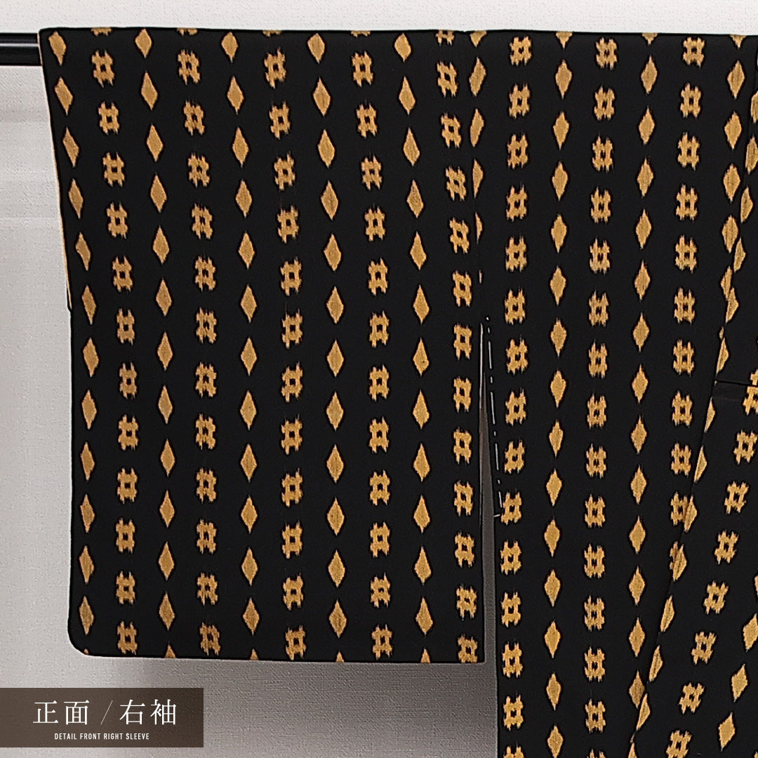 アンティーク お召 袷 身丈148cm 裄丈63cm 正絹 Aランク 広衿 XSサイズ 井絣 黒系 RP 1222-14110