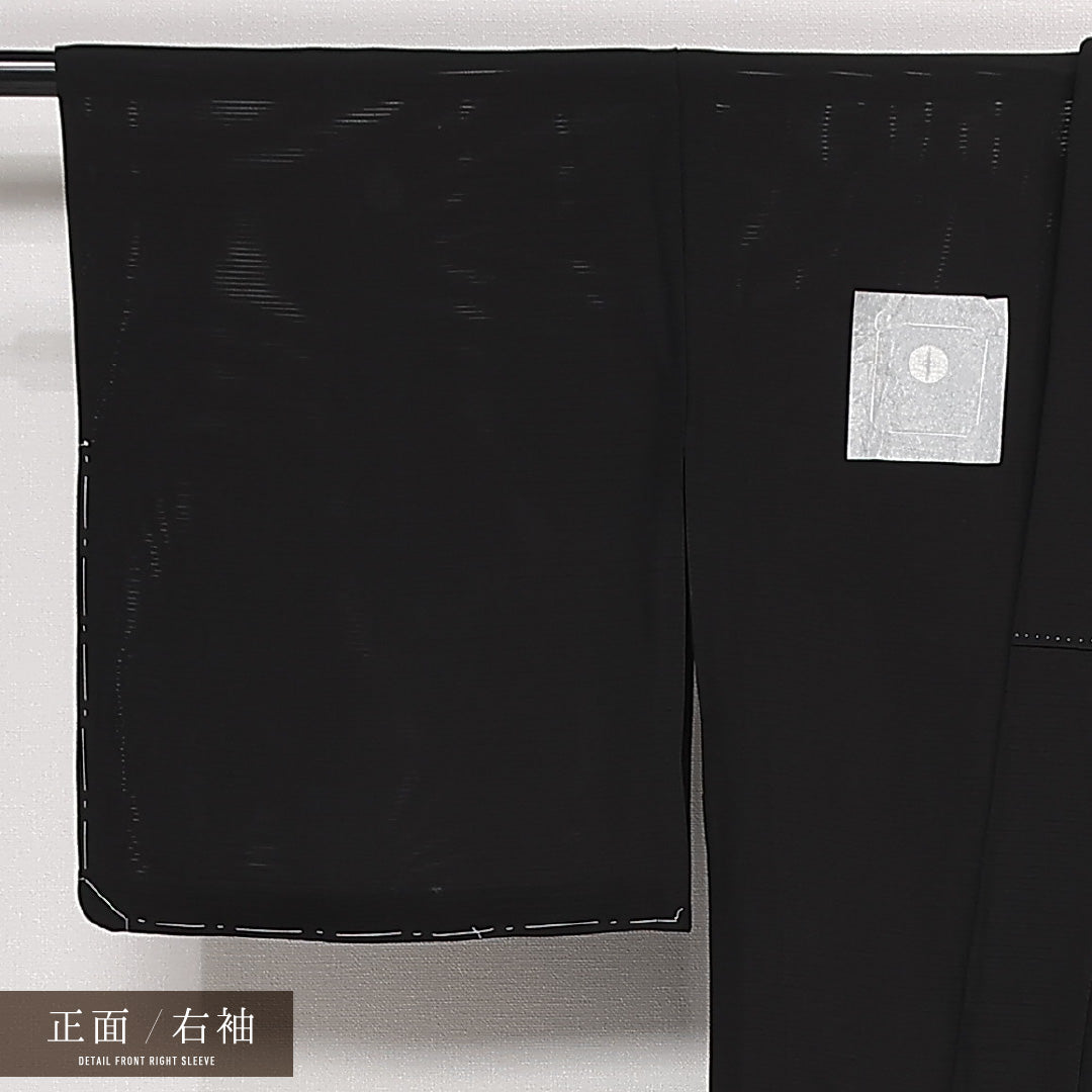 未使用品 黒紋付 五つ紋 丸に向かい蝶 身丈158.5cm 裄丈65.5cm Nランク 正絹 夏物 バチ衿 M しつけ糸 フォーマル 黒系 1299-F0555