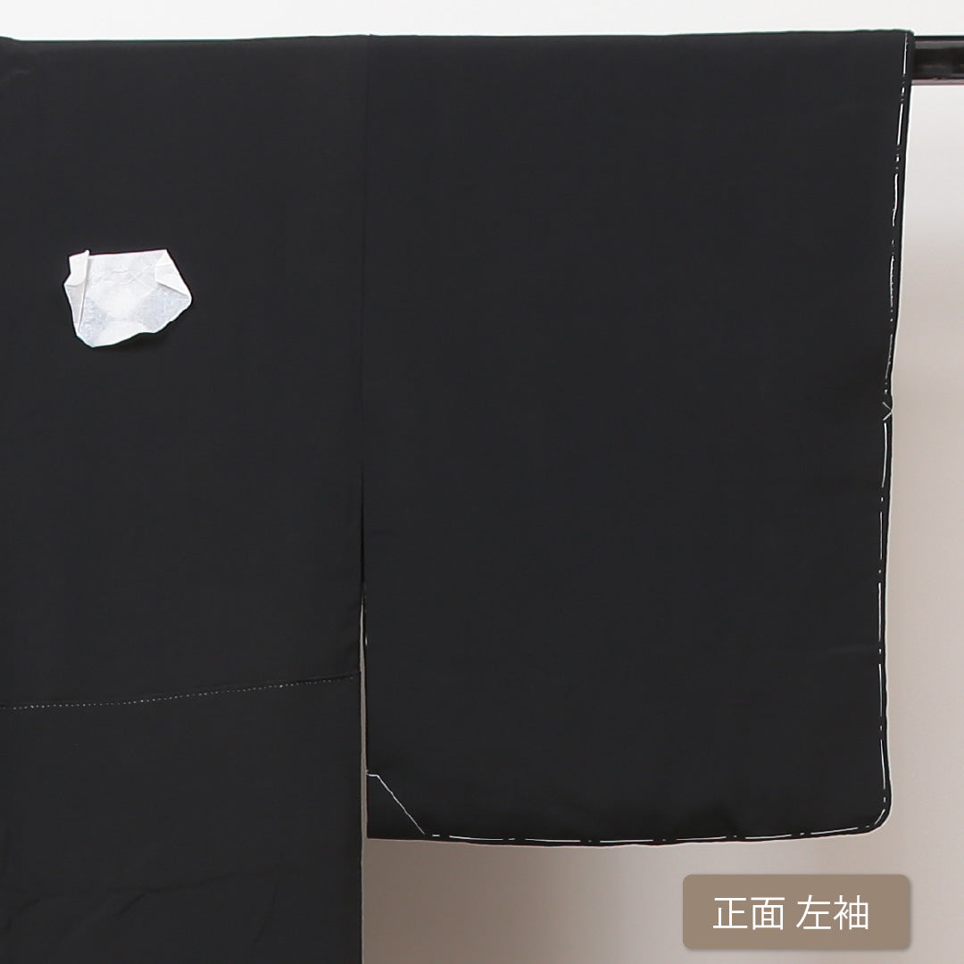 新古品 黒留袖 五つ紋 揚羽蝶 身丈163cm 裄丈64.5cm Nランク 正絹 袷 広衿 L しつけ糸 金駒刺繍 金箔 菊 吉祥文様 菱 フォーマル 黒系 1211-F0168