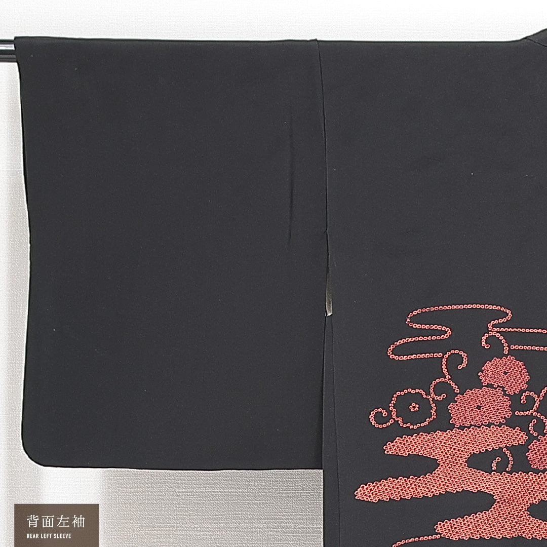 黒羽織 袷 身丈79cm 裄丈63cm 正絹 Sランク 一つ紋 (五三桐) セミフォーマル Sサイズ 絵羽羽織 唐草 エ霞 菊 黒系 RP 1233-14684