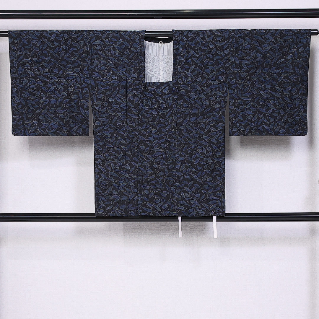 道行コート (大島紬) 袷 身丈78cm 裄丈64cm 正絹 Sランク インフォーマル Mサイズ ポケットあり 植物柄 黒系 RP 1237-10751