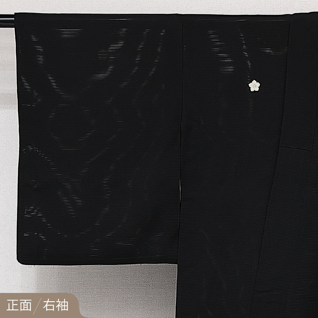 黒紋付 五つ紋 桔梗 身丈152cm 裄丈63.5cm Aランク 正絹 夏物 バチ衿 S 無地 フォーマル シック 厳か 黒系 1299-F0608