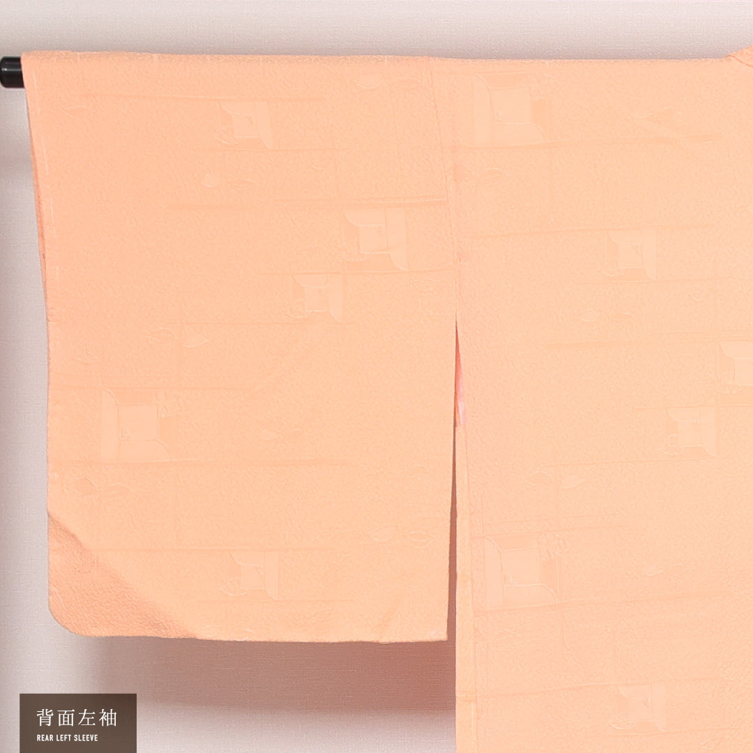 未使用品 羽織 袷 身丈83cm 裄丈64cm 正絹 Nランク 一つ紋 (剣片喰) 紋意匠 (創作柄) セミフォーマル Mサイズ ふくれ織 しつけ糸 クリーム系 RP 1232-13795