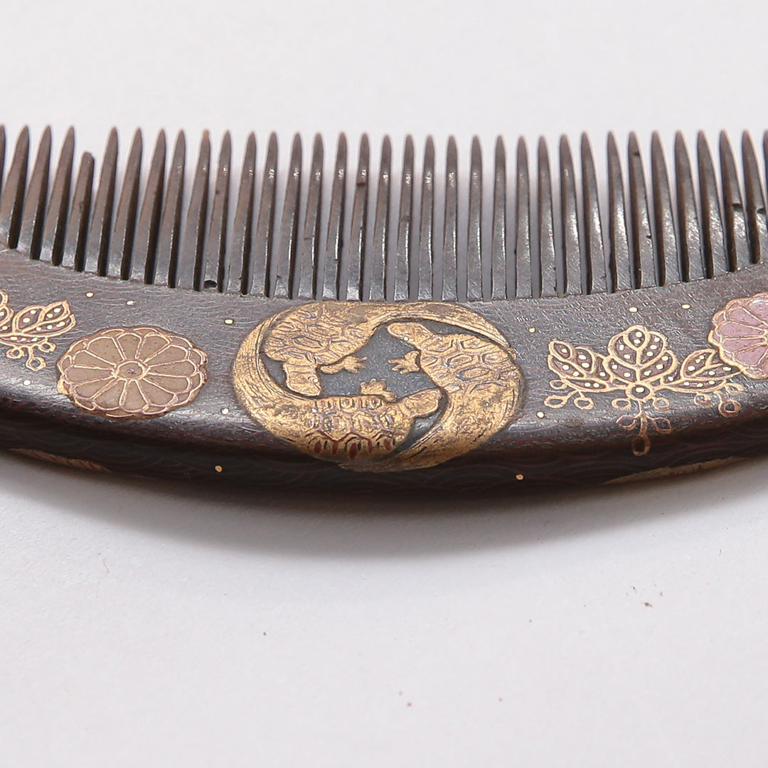 アンティーク 髪飾り Cランク 櫛 蒔絵 鶴 亀 菊 木製 和装小物 茶系 1237-00944