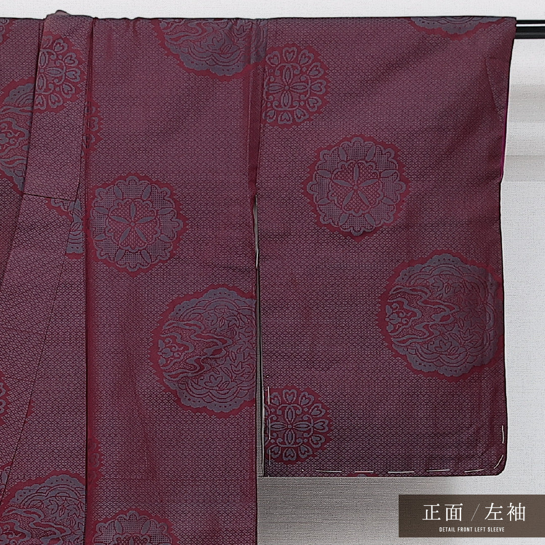 お召 袷 身丈145cm 裄丈60cm 正絹 Aランク インフォーマル バチ衿 XSサイズ 鏡裏紋 紫系 RP 1222-14432