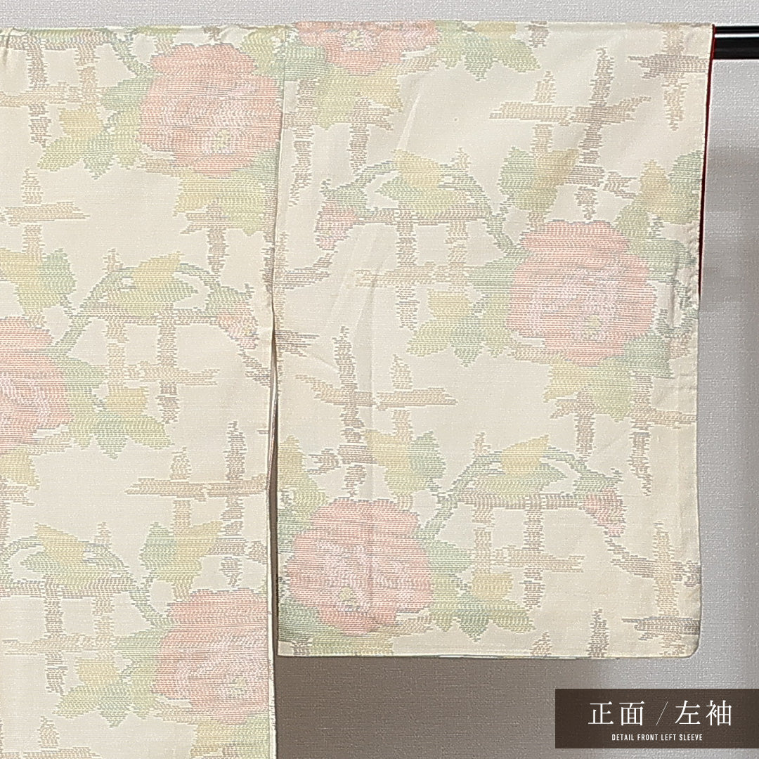 白大島紬 袷 身丈162cm 裄丈63cm 正絹 Bランク インフォーマル 広衿 Lサイズ 緯総絣 薔薇 白系 RP 1223-14458