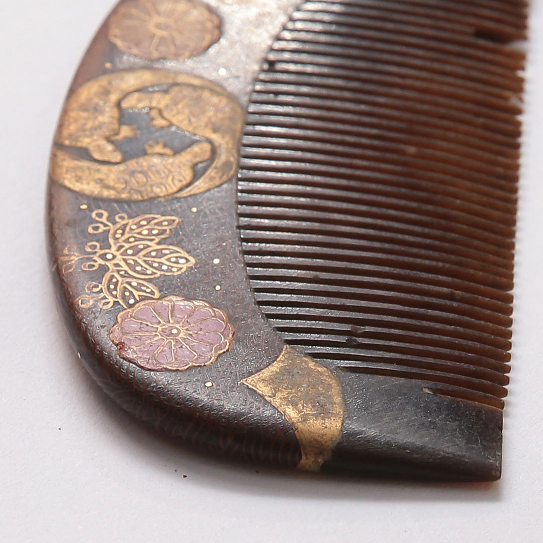 アンティーク 髪飾り Cランク 櫛 蒔絵 鶴 亀 菊 木製 和装小物 茶系 1237-00944