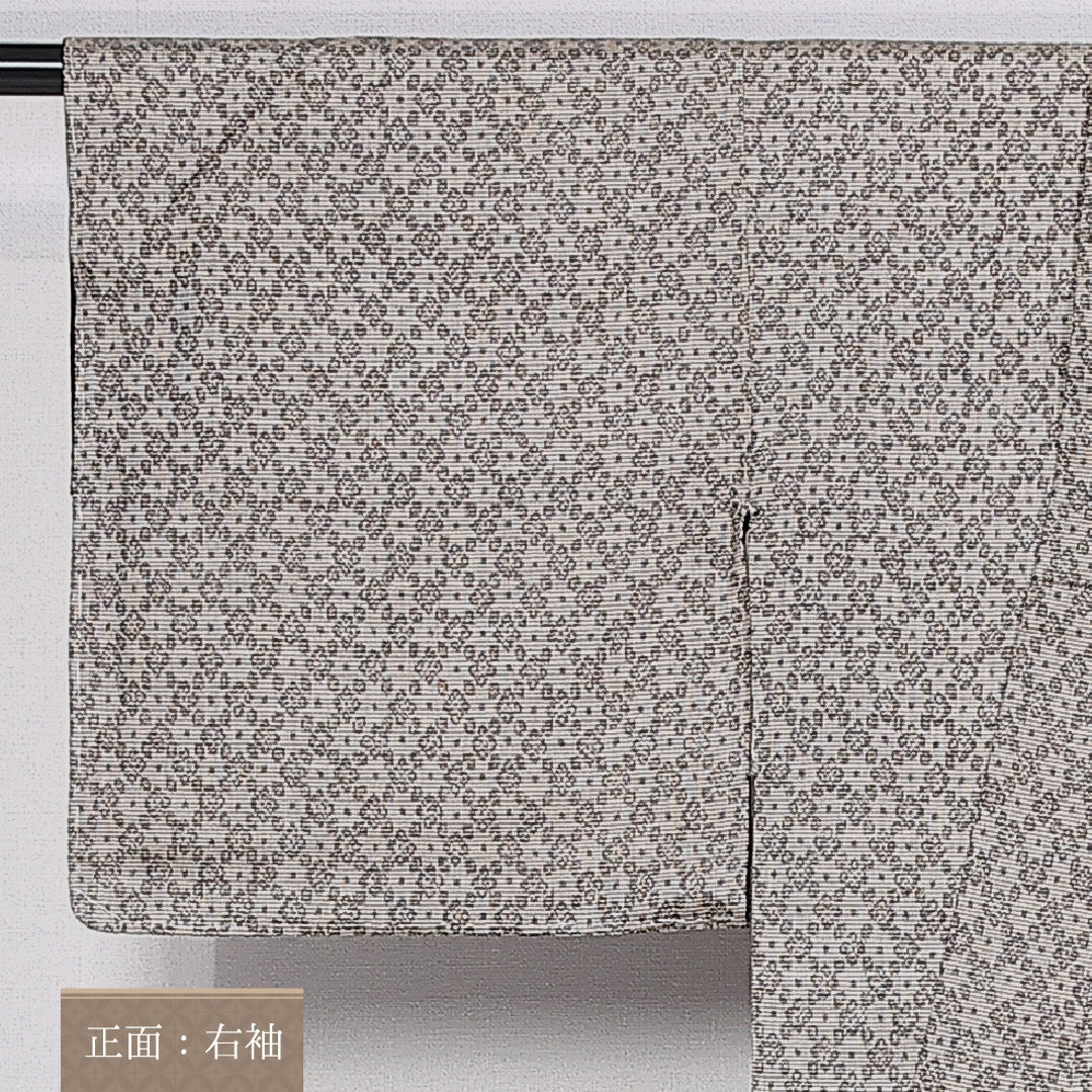 紬 袷 身丈155cm 裄丈62cm 正絹 Sランク カジュアル バチ衿 Mサイズ 花菱 ベージュ系 RP 1223-10505