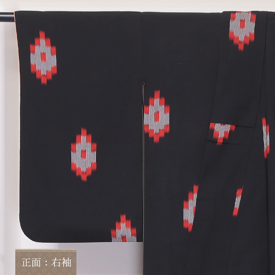 紬 袷 身丈151cm 裄63cm 正絹 絣 黒系 Aランク 1216-01107