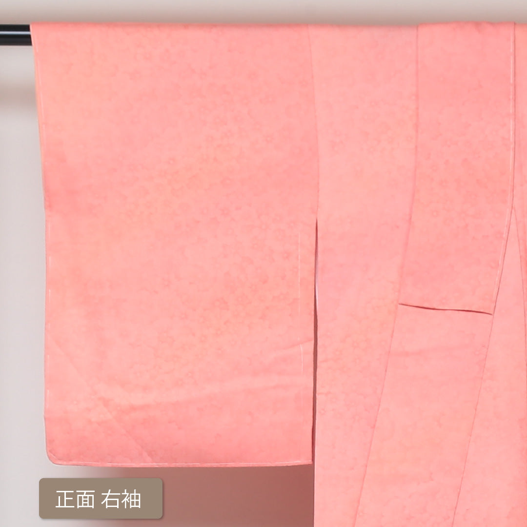 色無地 袷 身丈161cm 裄丈65cm 正絹 Sランク Lサイズ 広衿 一つ紋(蔦) セミフォーマル 紋意匠 花柄 ぼかし染 しつけ糸 ピンク系 1214-05131