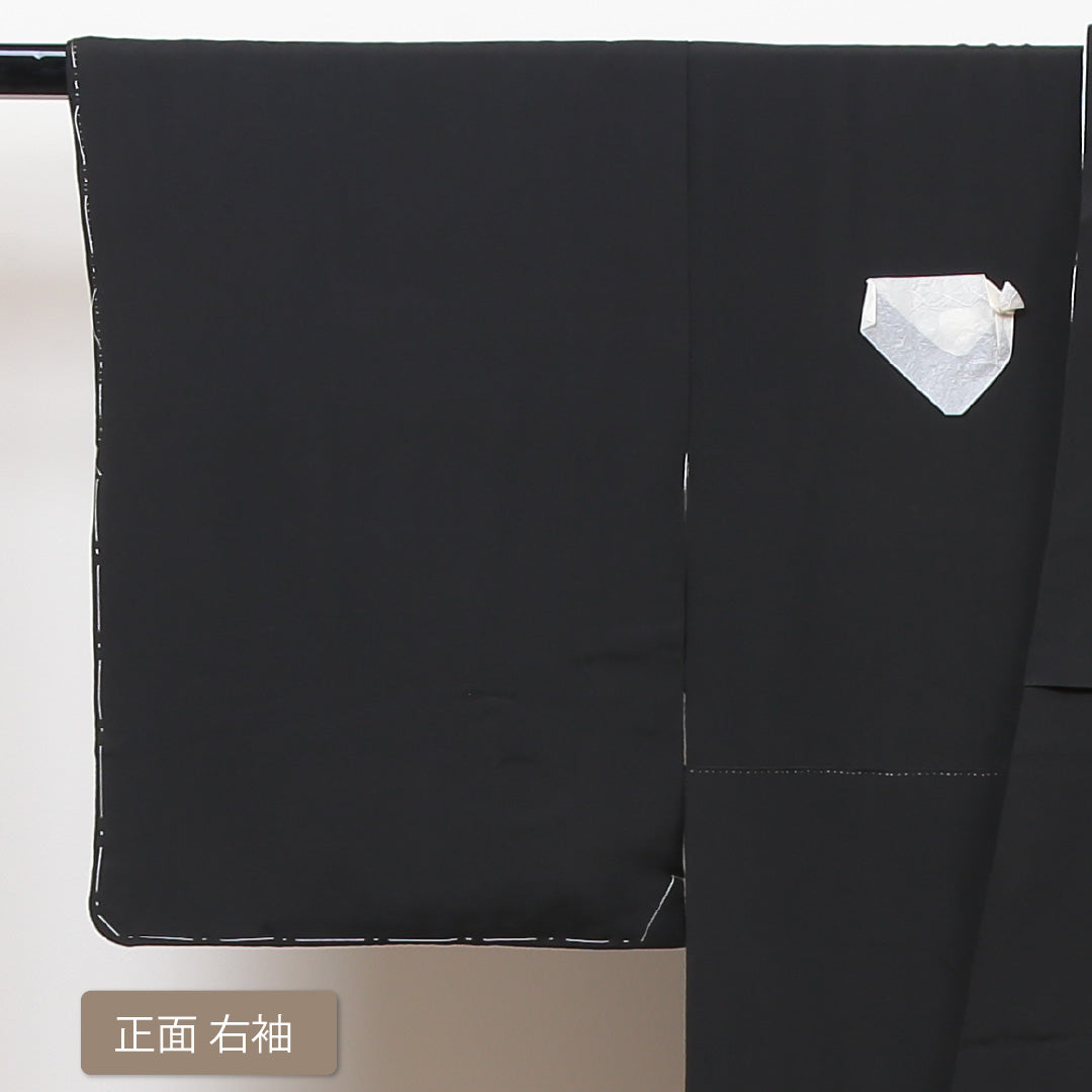 新古品 黒留袖 五つ紋 揚羽蝶 身丈163cm 裄丈64.5cm Nランク 正絹 袷 広衿 L しつけ糸 金駒刺繍 金箔 菊 吉祥文様 菱 フォーマル 黒系 1211-F0168