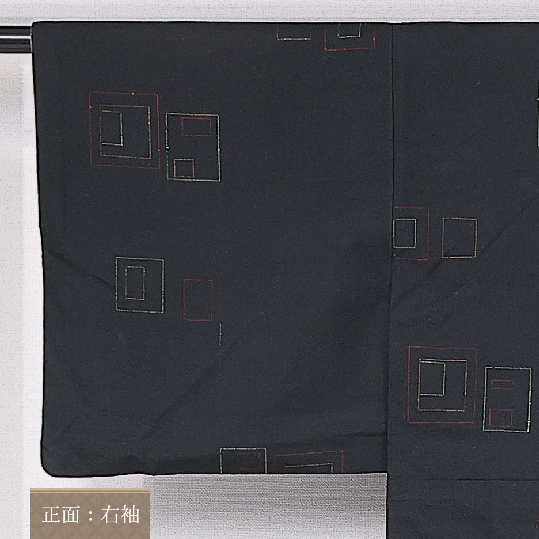 紬 袷 身丈162cm 裄丈61cm 正絹 Cランク カジュアル 広衿 Lサイズ 幾何学柄 黒系 HP 1223-10922