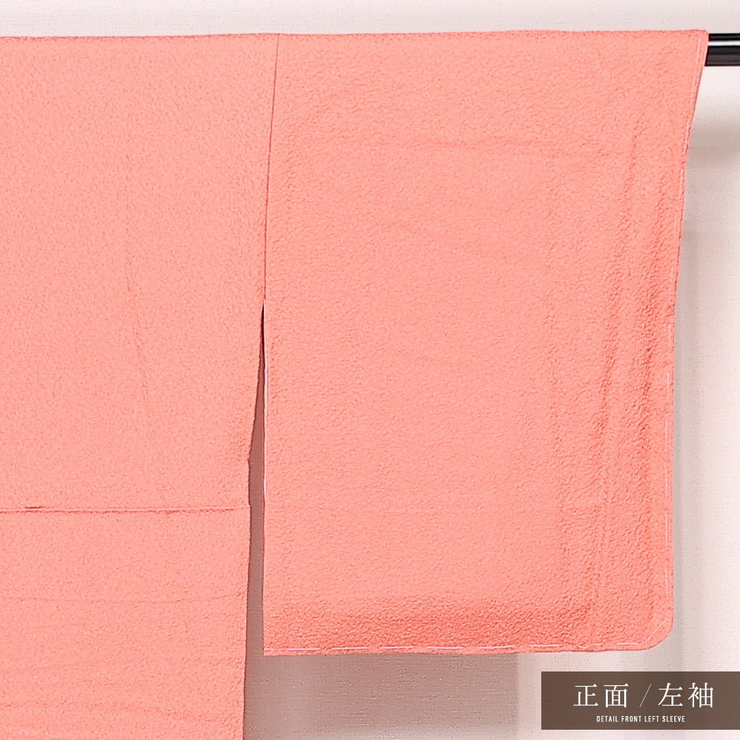 色無地 袷 身丈157cm 裄丈63cm 正絹 Sランク 一つ紋 (五三桐) セミフォーマル 広衿 Mサイズ ふくれ織 無地 ピンク系 RP 1219-13396