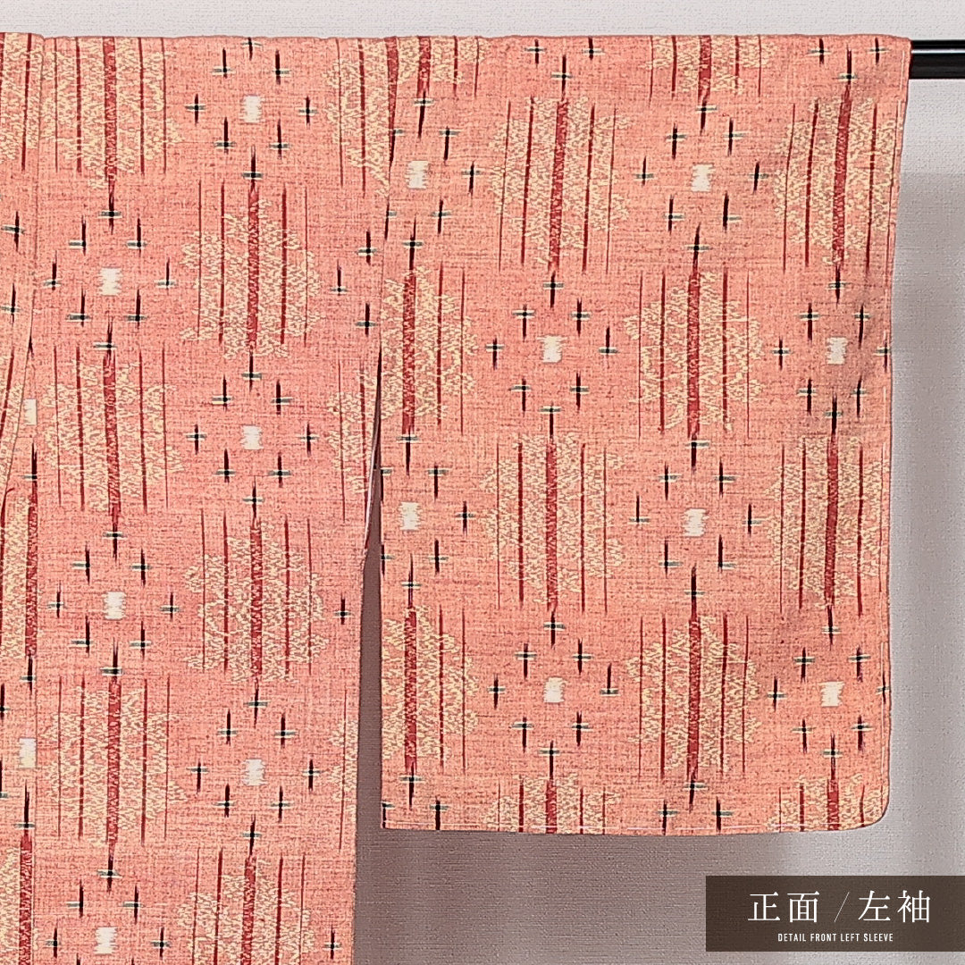 紬 袷 身丈159cm 裄丈65cm 正絹 Aランク カジュアル 広衿 Mサイズ 十字絣 ピンク系 RP 1223-14557