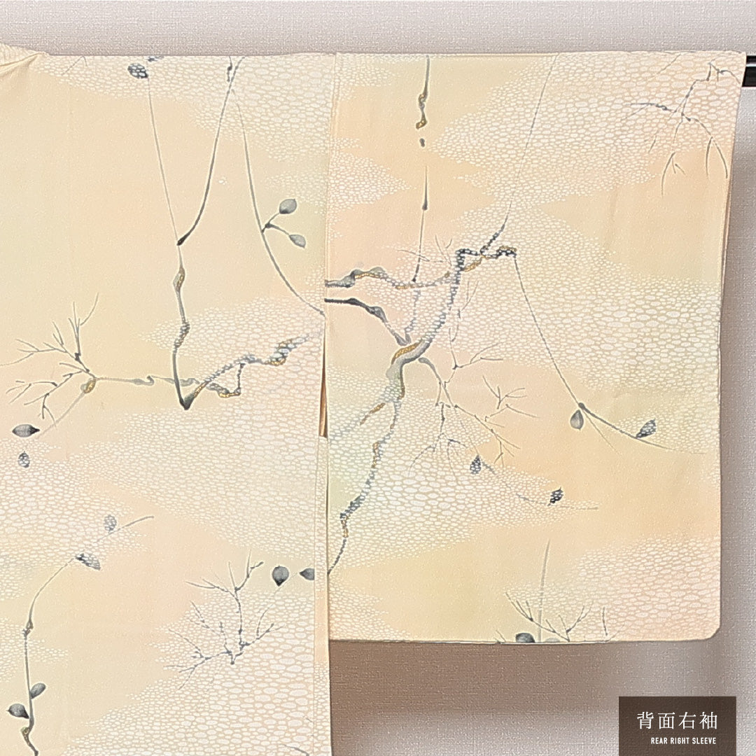羽織 袷 身丈81cm 裄丈64cm 正絹 Bランク カジュアル Mサイズ 金彩 植物柄 クリーム系 HP 1232-13942
