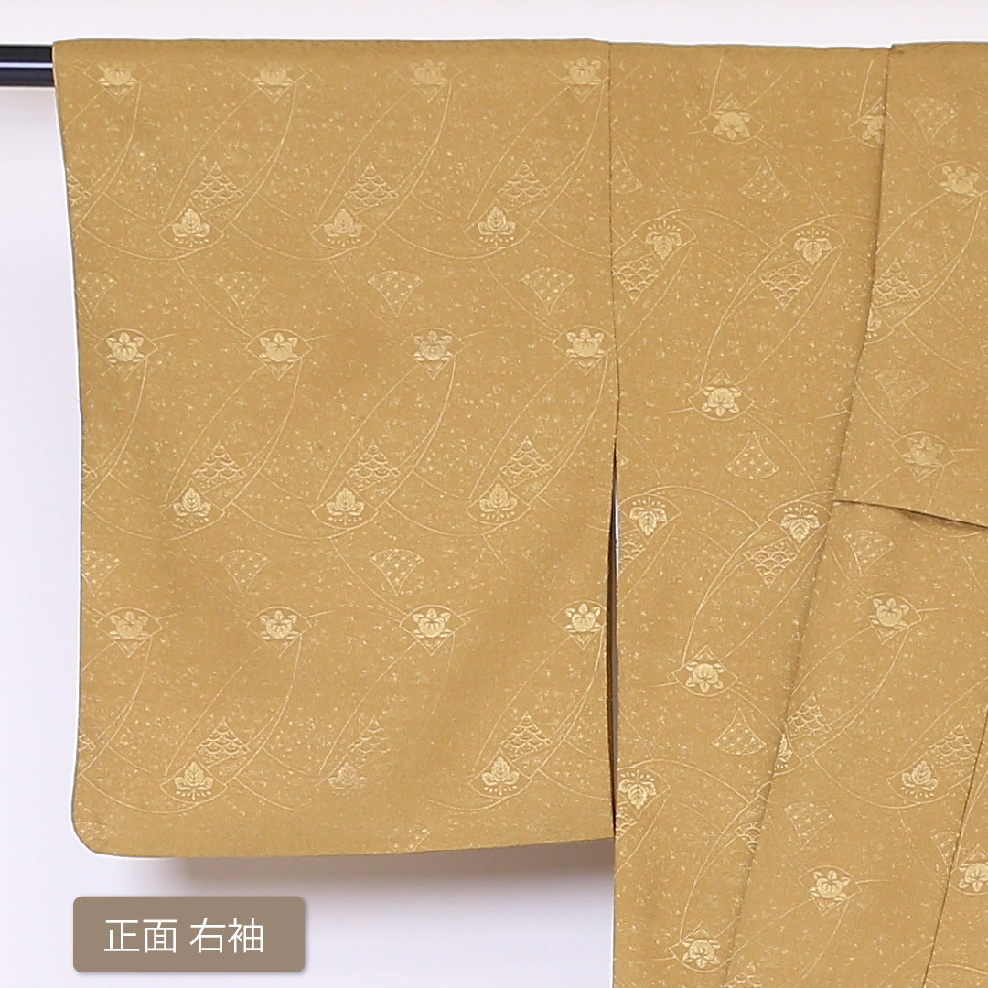 色無地 洗える着物 袷 身丈162cm 裄丈66cm ポリエステル Sランク Lサイズ 広衿 インフォーマル 紋意匠 吉祥文様 黄系 1214-05209