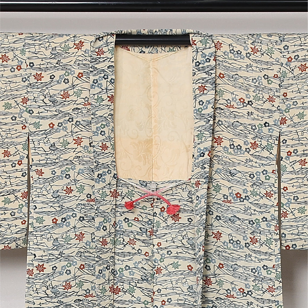 羽織 袷 身丈83cm 裄丈63cm 正絹 Aランク カジュアル Sサイズ 紐あり 梅 紅葉 クリーム系 RP 1232-12793