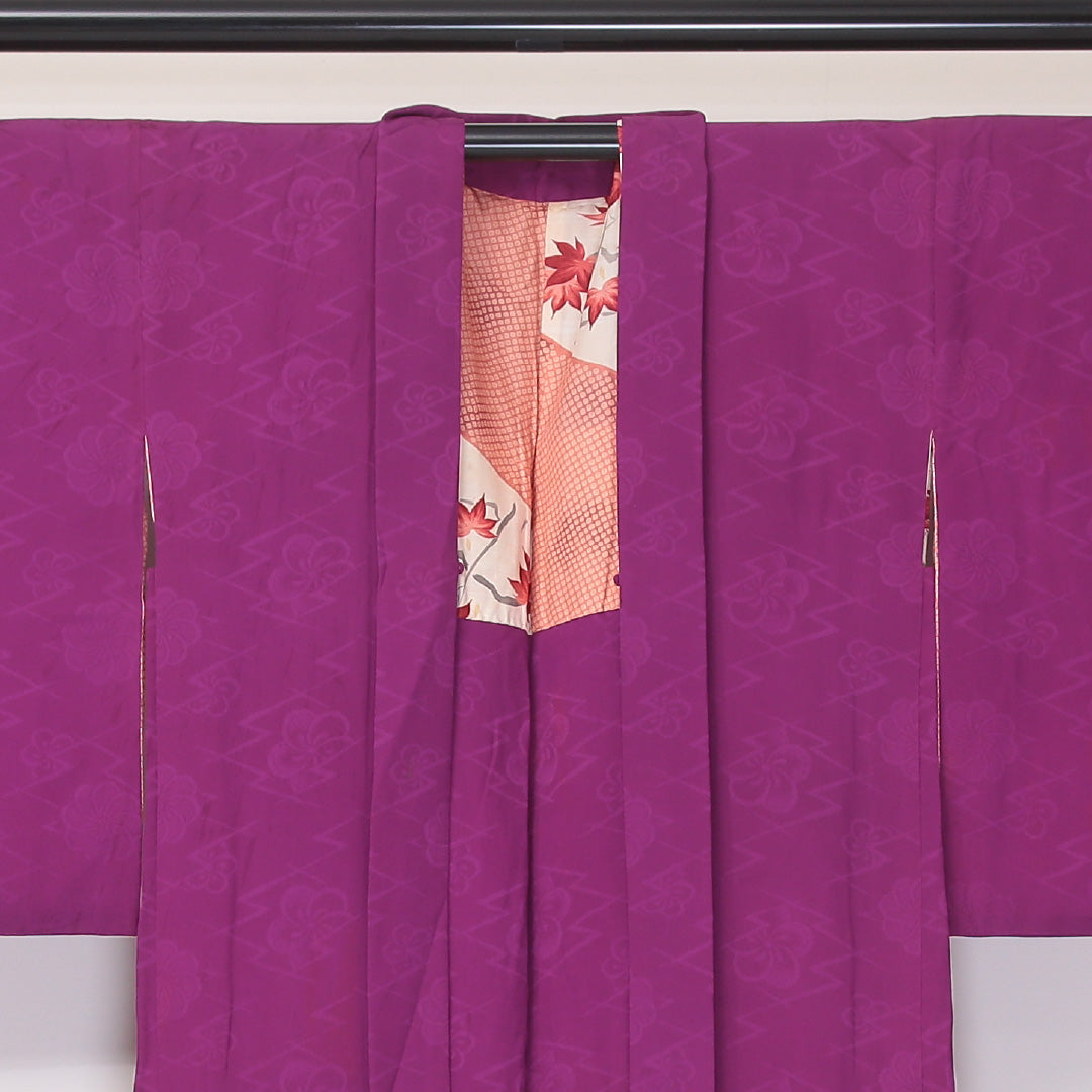 アンティーク 羽織(錦紗) 袷 身丈95cm 裄丈64cm 正絹 Cランク Mサイズ 紋意匠 松皮菱に梅 紫系 1217-06131